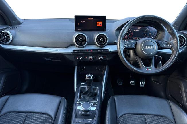 AUDI Q2 Photo 11