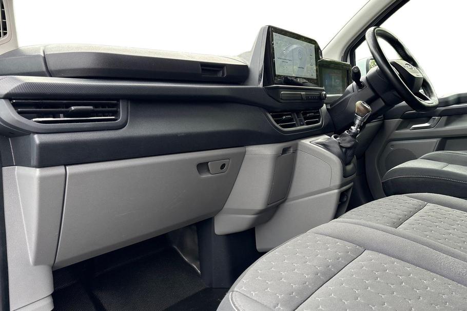 Used Ford TRANSIT CUSTOM DS24ZYO 3