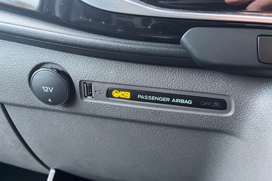 Used Ford E-TRANSIT 28