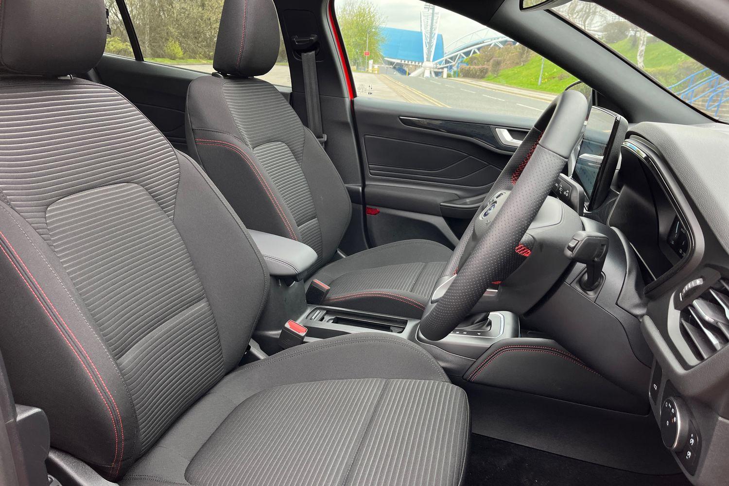 Ford FOCUS Photo 16