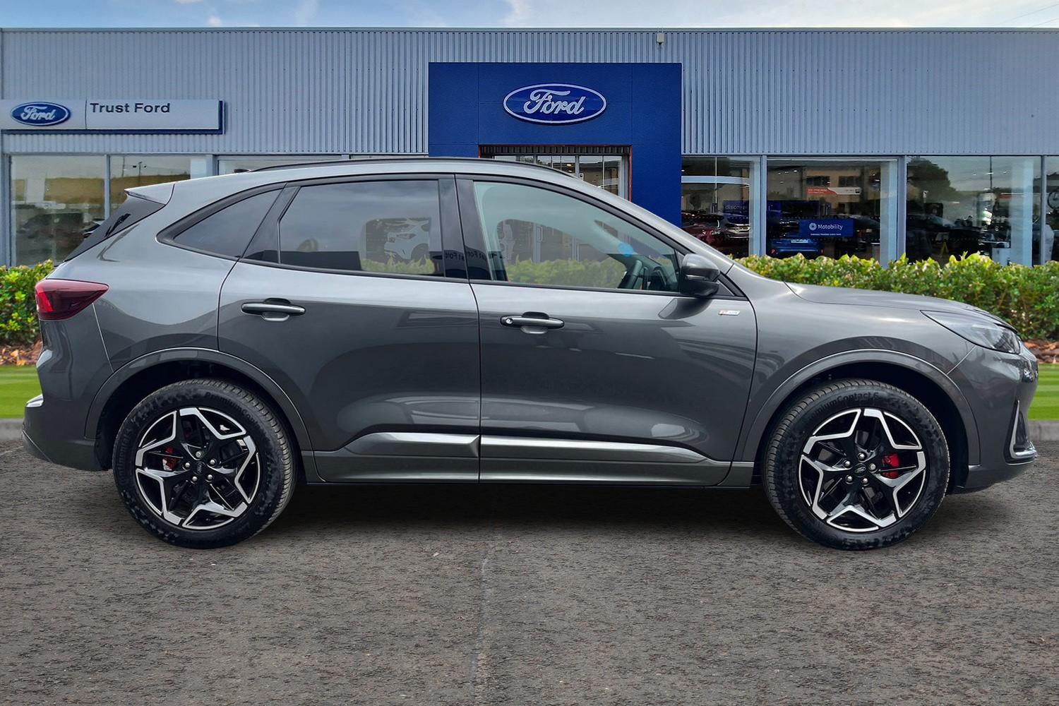 Ford Kuga Photo 2