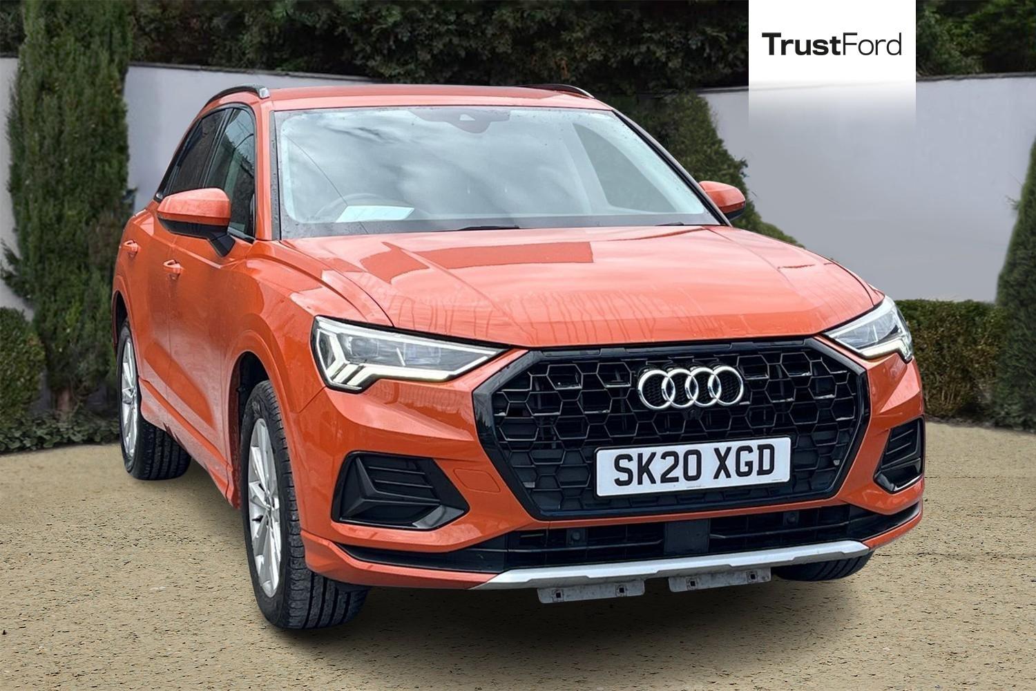 Audi Q3 Photo 0