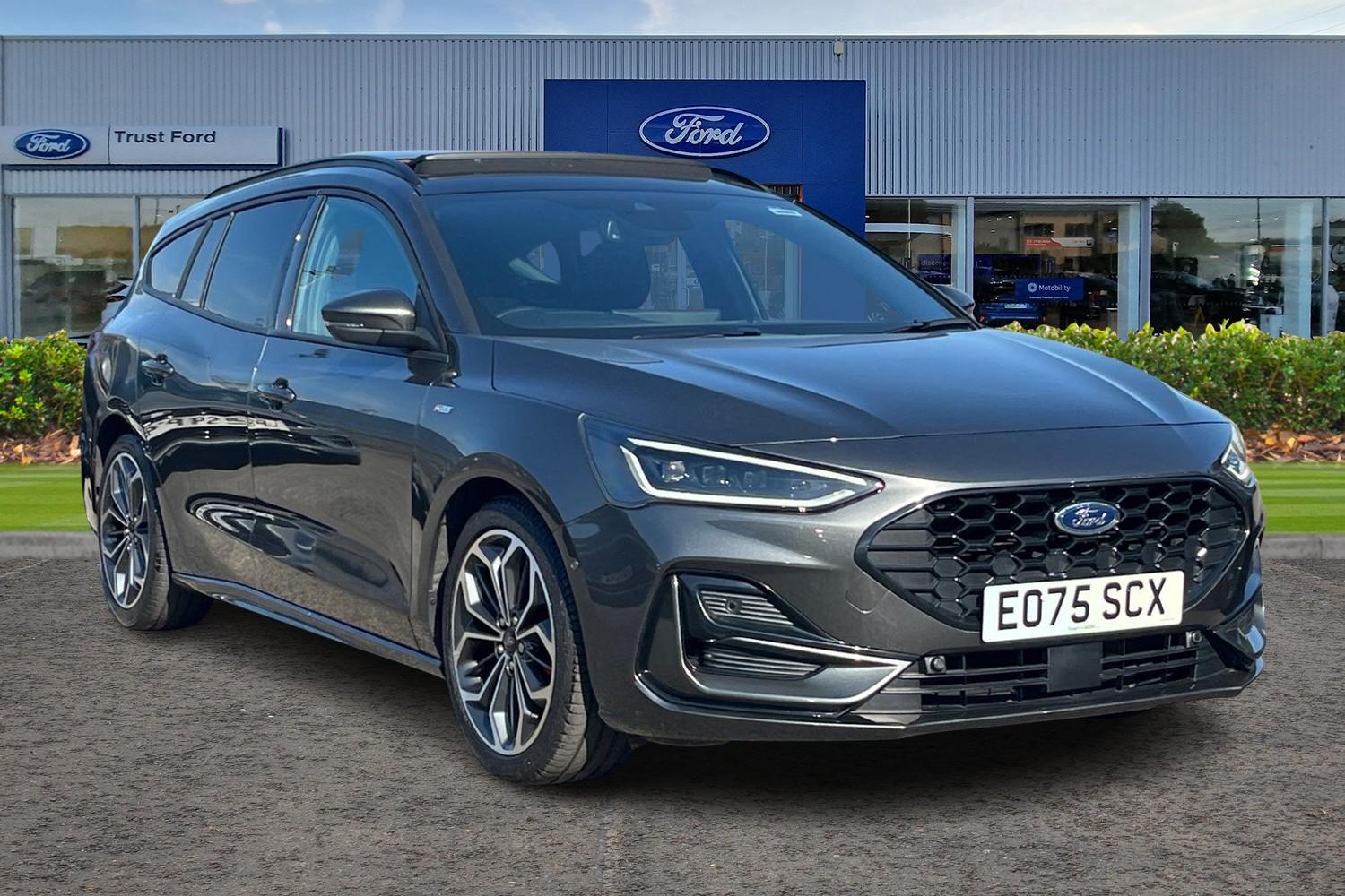 Ford Focus Photo 0