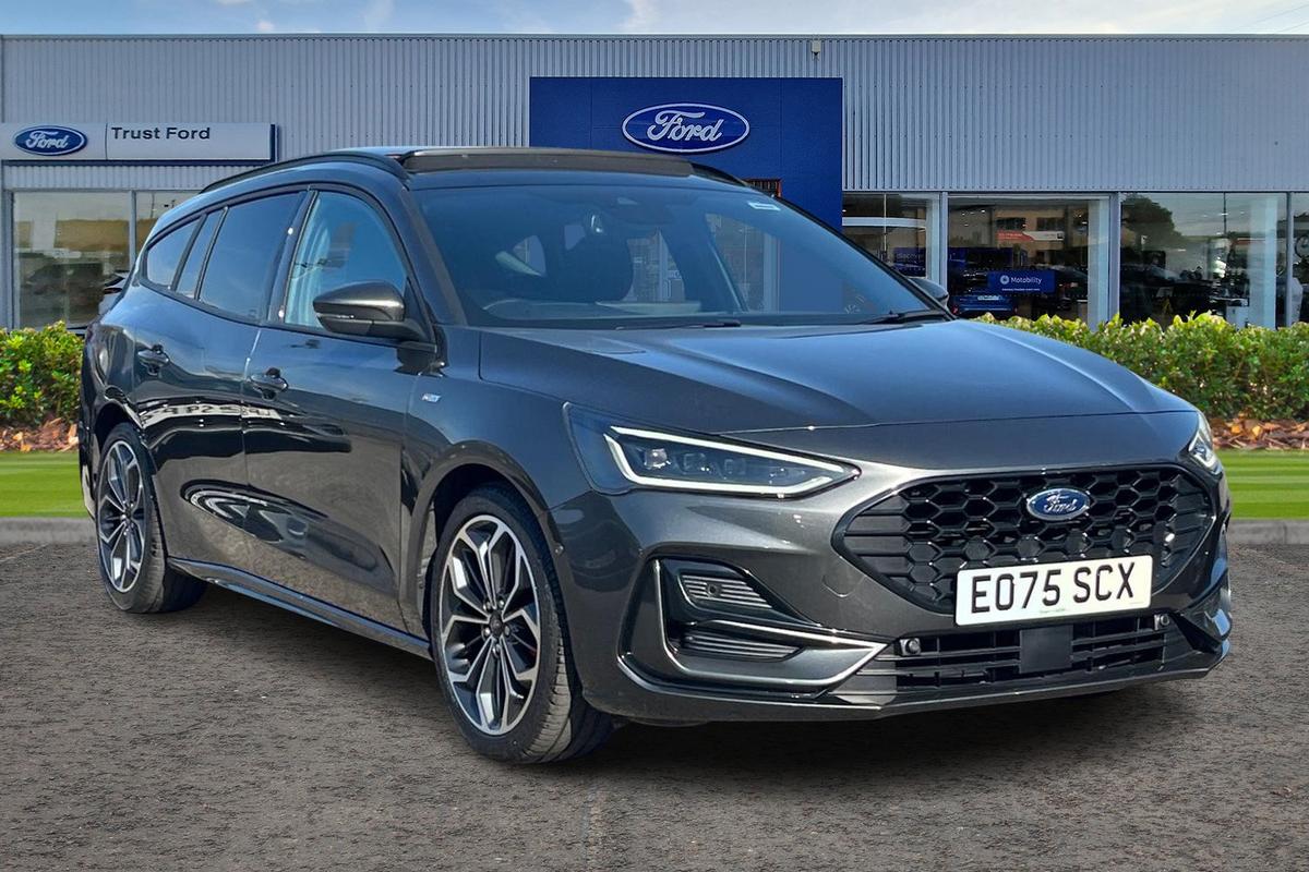 Ford Focus listing photo