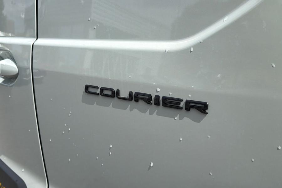 Ford TRANSIT COURIER Photo autoimg-7ca24e0f199476ac8a5e6fd1f9751afefc8bdc79.jpg
