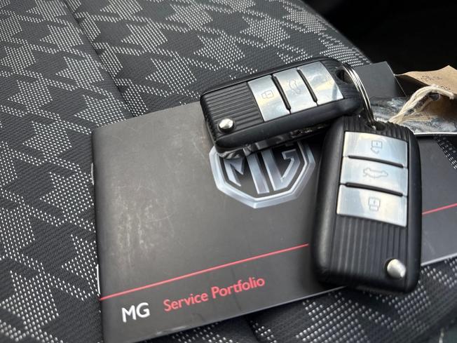 MG MG ZS Photo 39