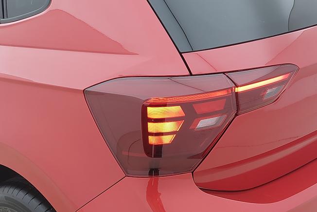 VOLKSWAGEN Polo Photo 18