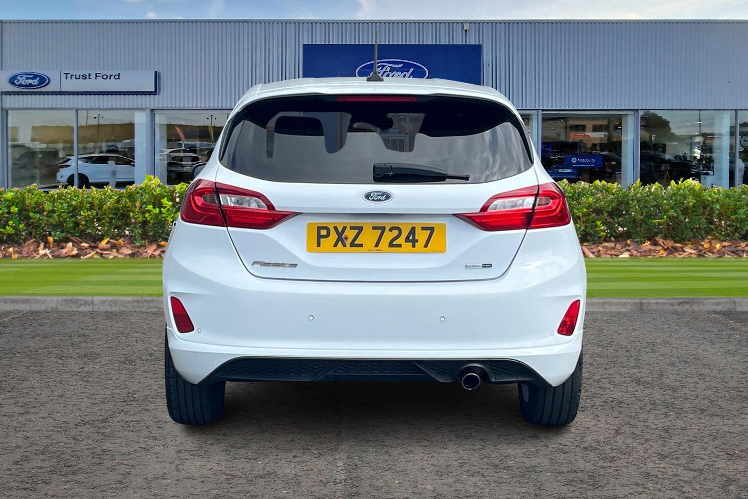 Ford FIESTA Photo 6