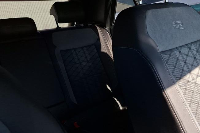 Volkswagen T-Roc Photo 25