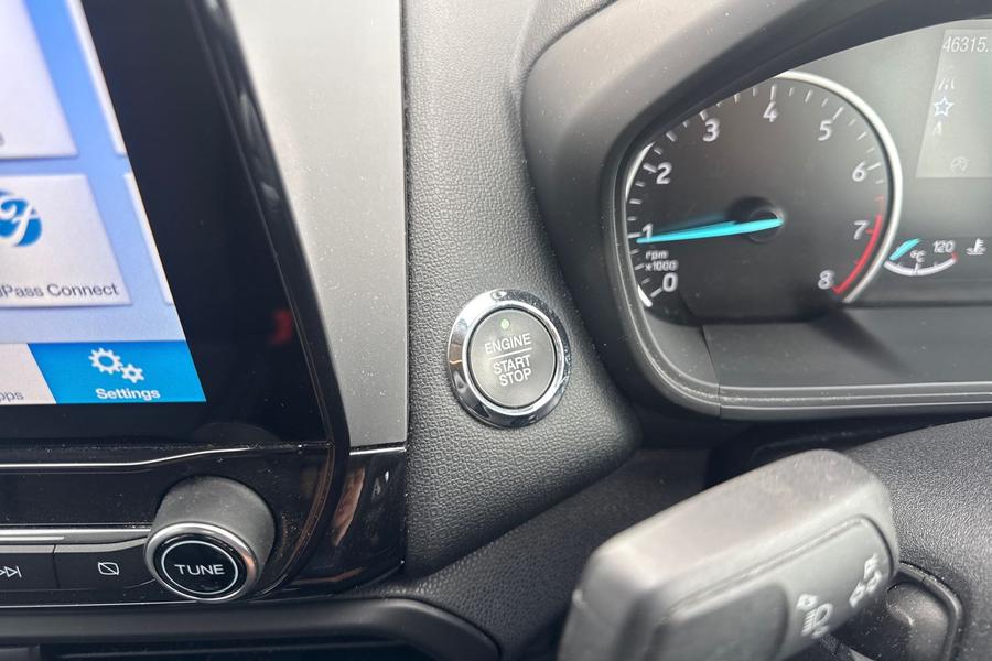 Ford ECOSPORT Photo autoimg-7ca82bd2a992b35920b02853ac5446dbb0450947.jpg