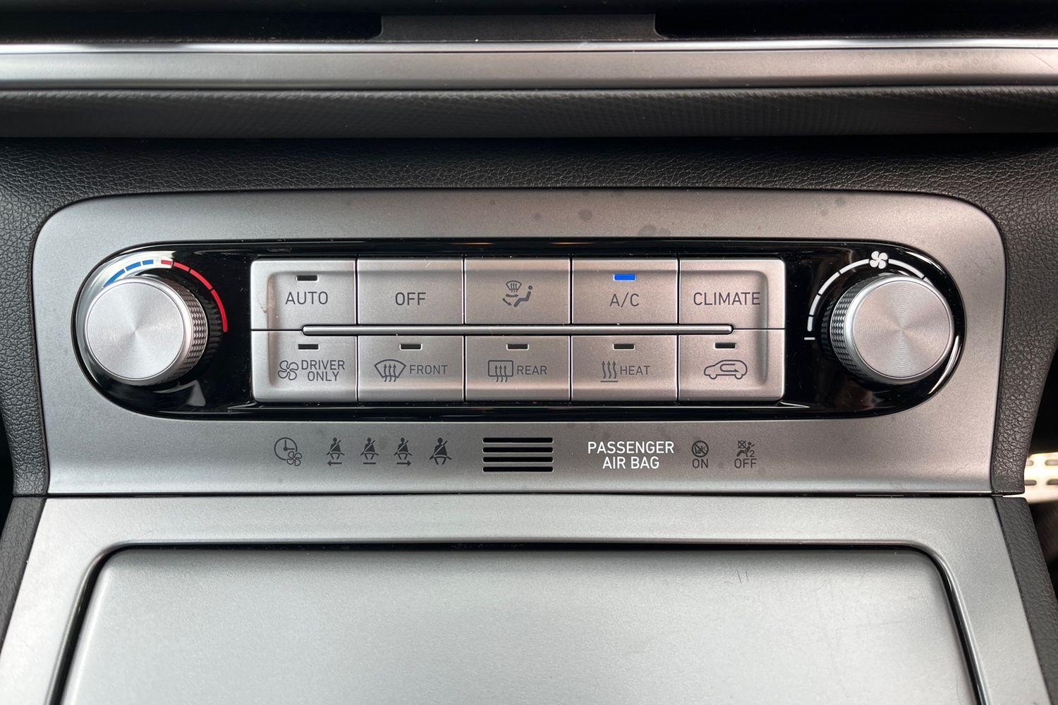 Hyundai KONA Photo 36