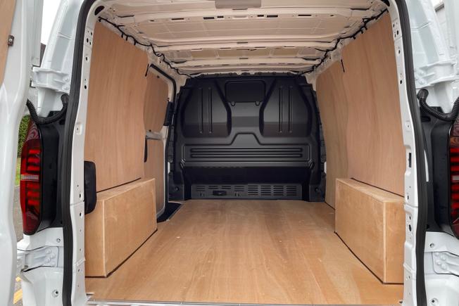 VOLKSWAGEN Transporter Photo 12