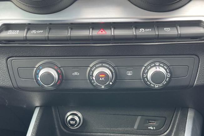 AUDI Q2 Photo 28