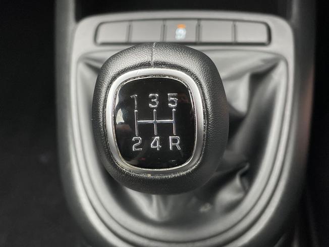HYUNDAI i10 Photo 41
