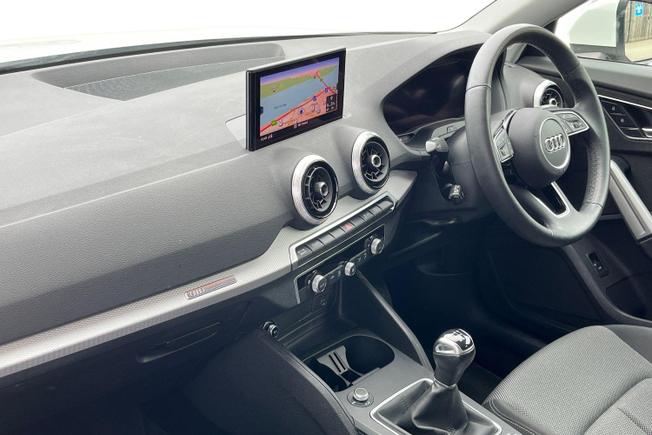 AUDI Q2 Photo 2