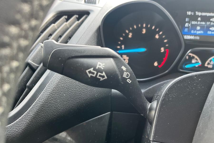 Ford KUGA Photo autoimg-7cb1f58d1c1785005b80dc5680749d7ec97ed71a.jpg