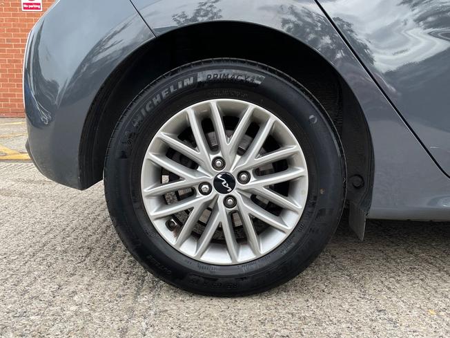 KIA Rio Photo 5