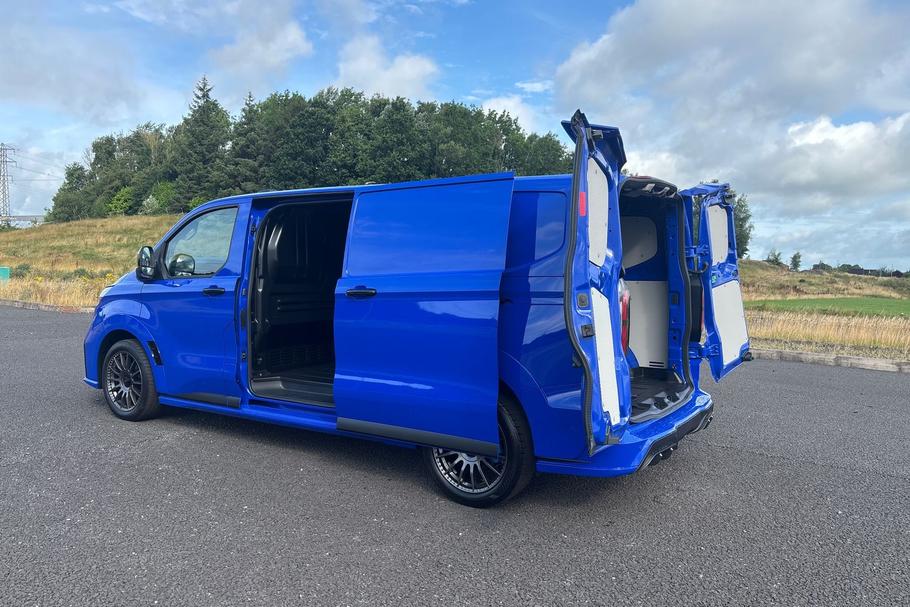 Used Ford TRANSIT CUSTOM XRZ9319 36