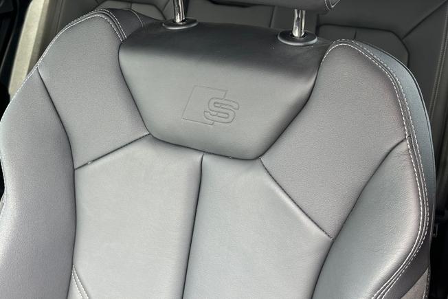 AUDI Q3 Photo 48
