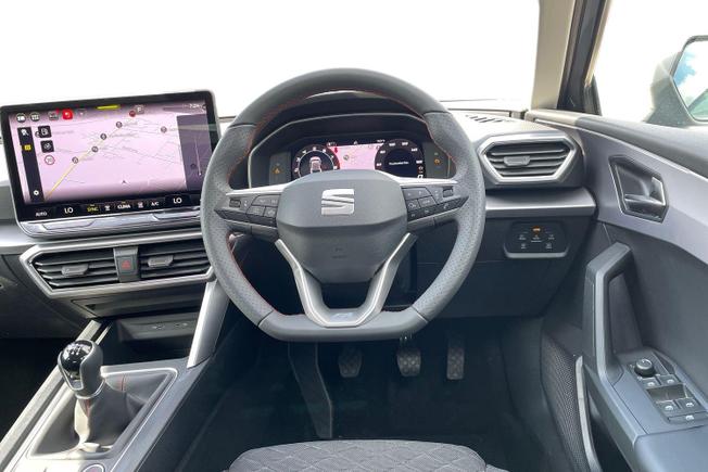 SEAT Leon Photo 11