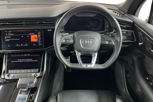 Audi Q7 Photo 11