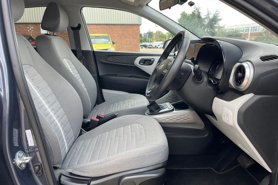 Hyundai i10 Photo autoimg-7cbc03389684e799b448130e4d08c3ae6aaede18.jpg