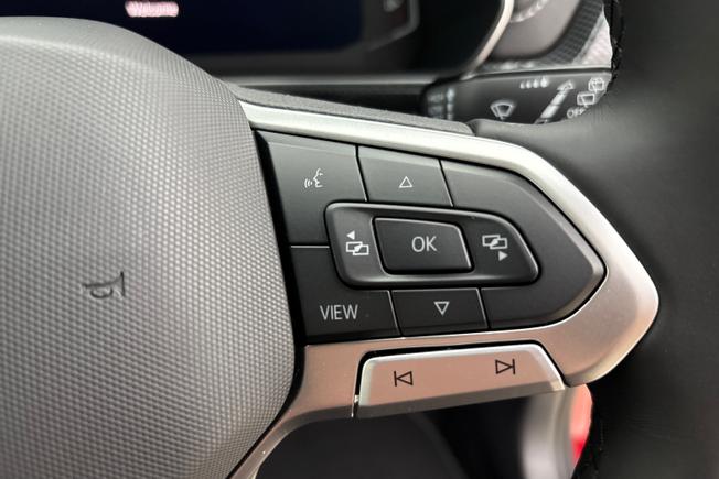 VOLKSWAGEN T-Cross Photo 17
