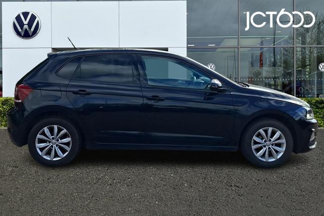 VOLKSWAGEN Polo Photo 4
