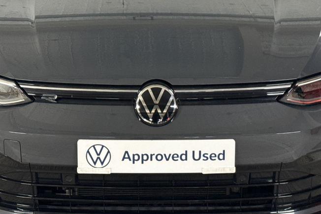 VOLKSWAGEN Golf Photo 29