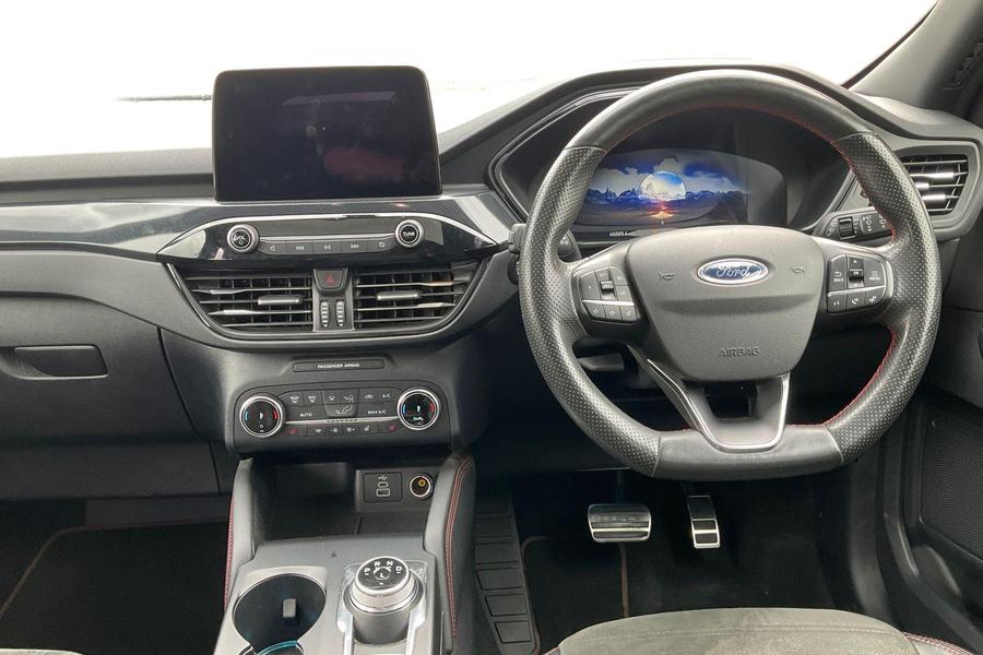 Ford Kuga Photo autoimg-7cc8567e159c696ea2f1d18eb4340d9d1261c83f.jpg