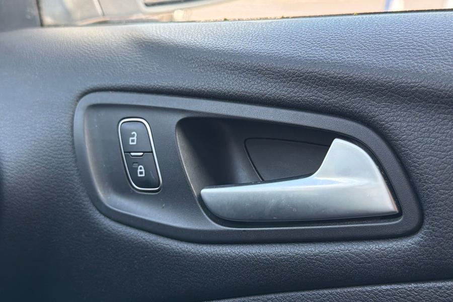 Ford KUGA Photo autoimg-7cc921220db0b6414ea2ea54d6cb9114a445636d.jpg