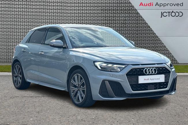 AUDI A1 Photo 1