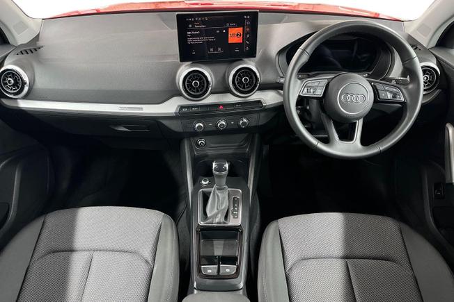 AUDI Q2 Photo 10