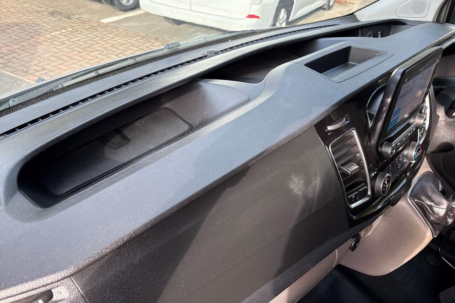 Ford TRANSIT CUSTOM Photo autoimg-7ccfc68aea6d857ee199a29009306edf14a97a15.jpg