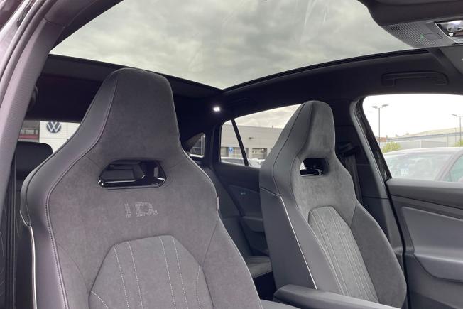 VOLKSWAGEN Id.5 Photo 35