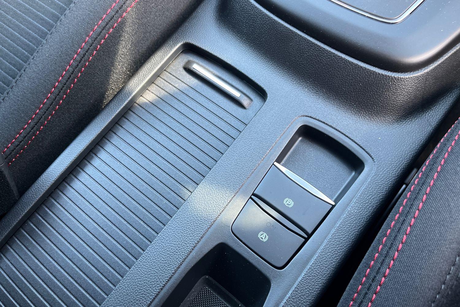 Ford FOCUS Photo 29