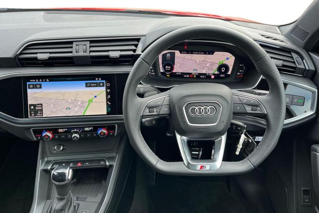 AUDI Q3 Photo 11