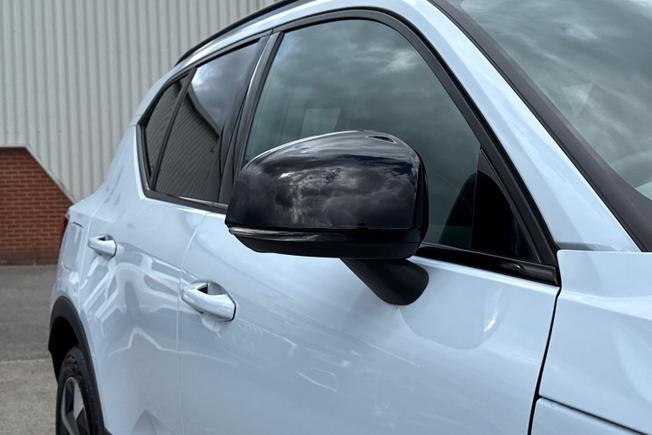 VOLVO Xc40 Photo 20