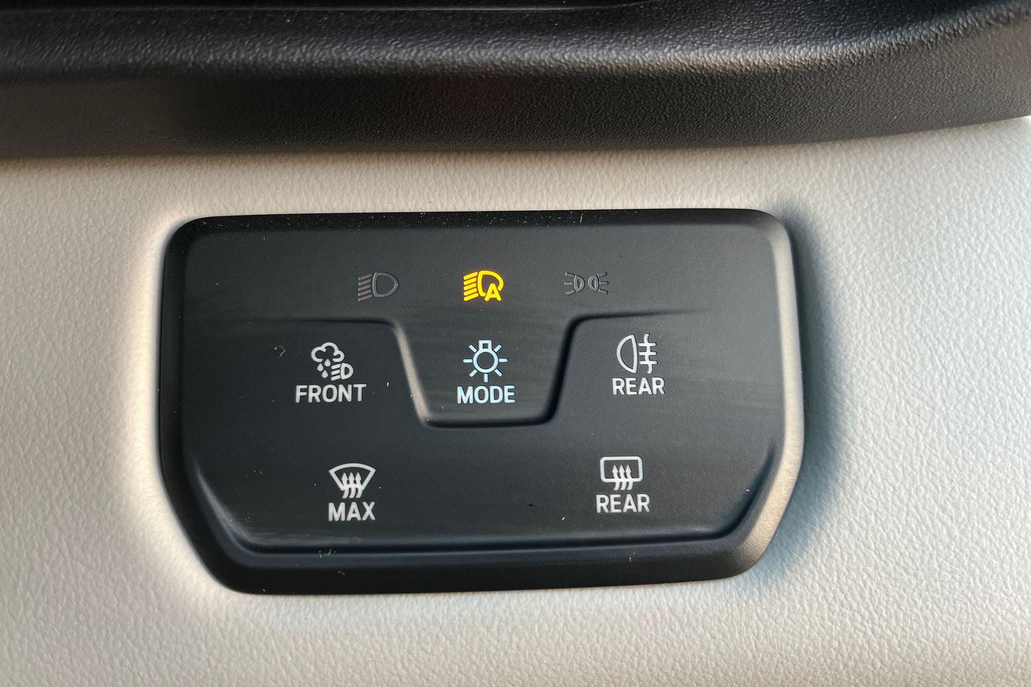 Ford Explorer Photo 30