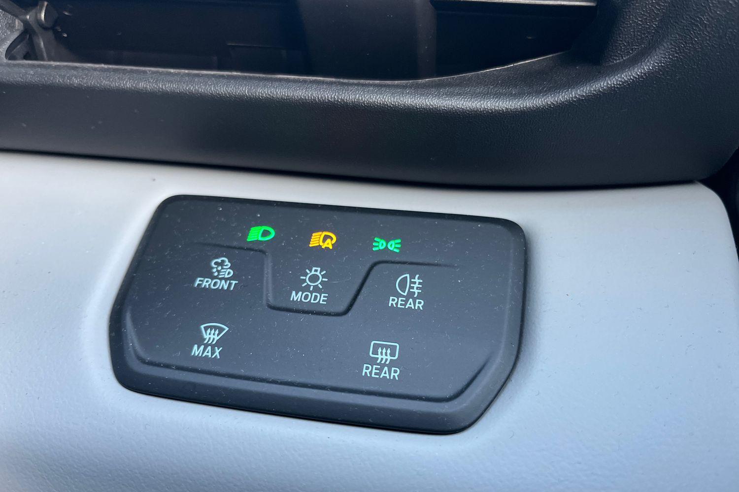 Ford Explorer Photo 32