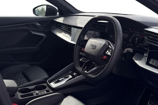 Audi RS3 Photo 7
