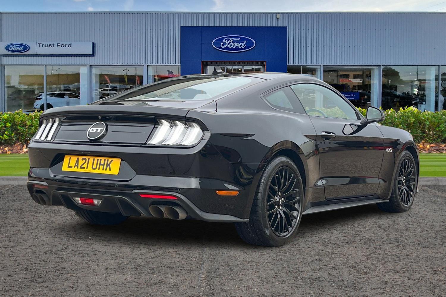Ford Mustang Photo 3