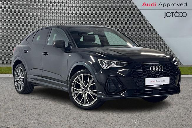 AUDI Q3 Photo 1
