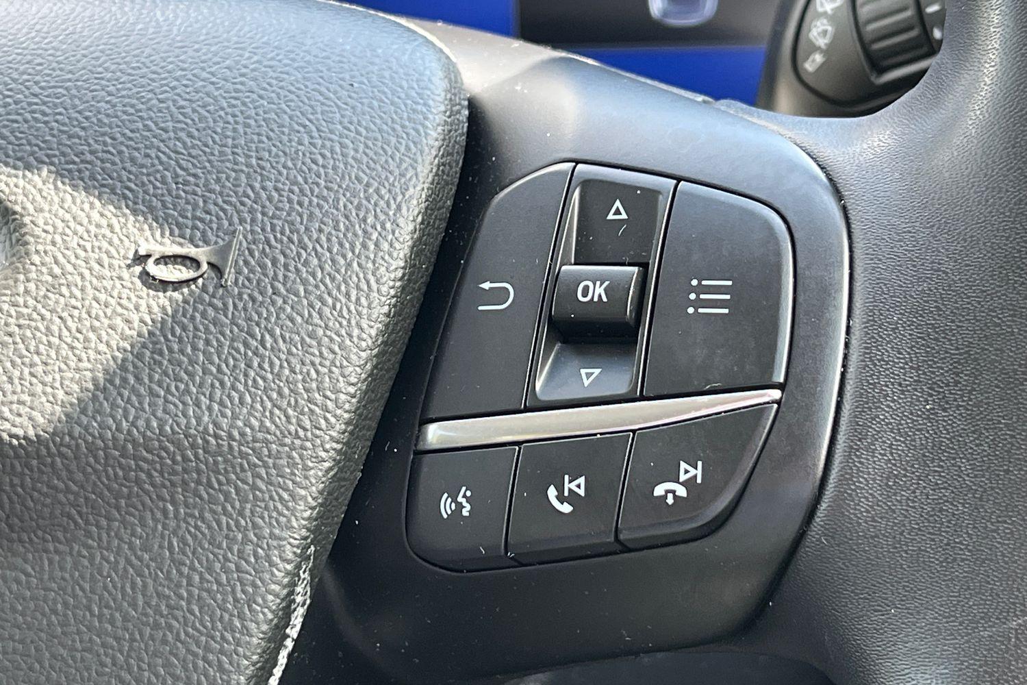 Ford KUGA Photo 32