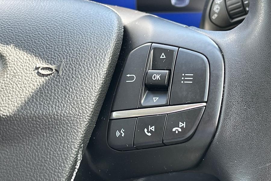 Ford KUGA Photo autoimg-7cdcd7c2172217e85f5337871d7d1489555289b6.jpg