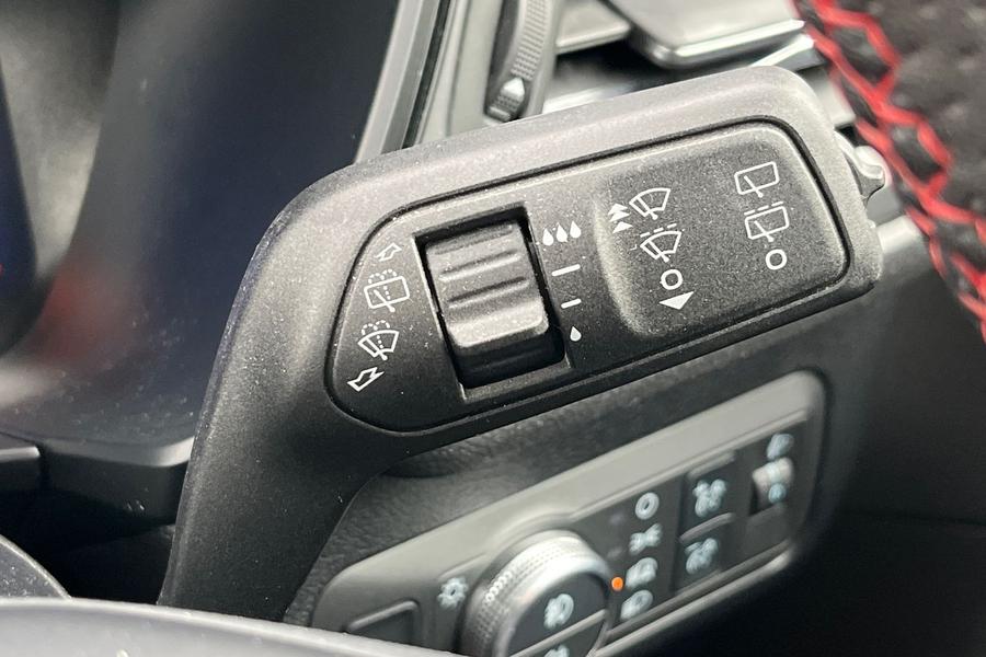 Ford KUGA Photo autoimg-7cde9cf8a8e9fc90b6229305f4d93f2d5a6a03f8.jpg