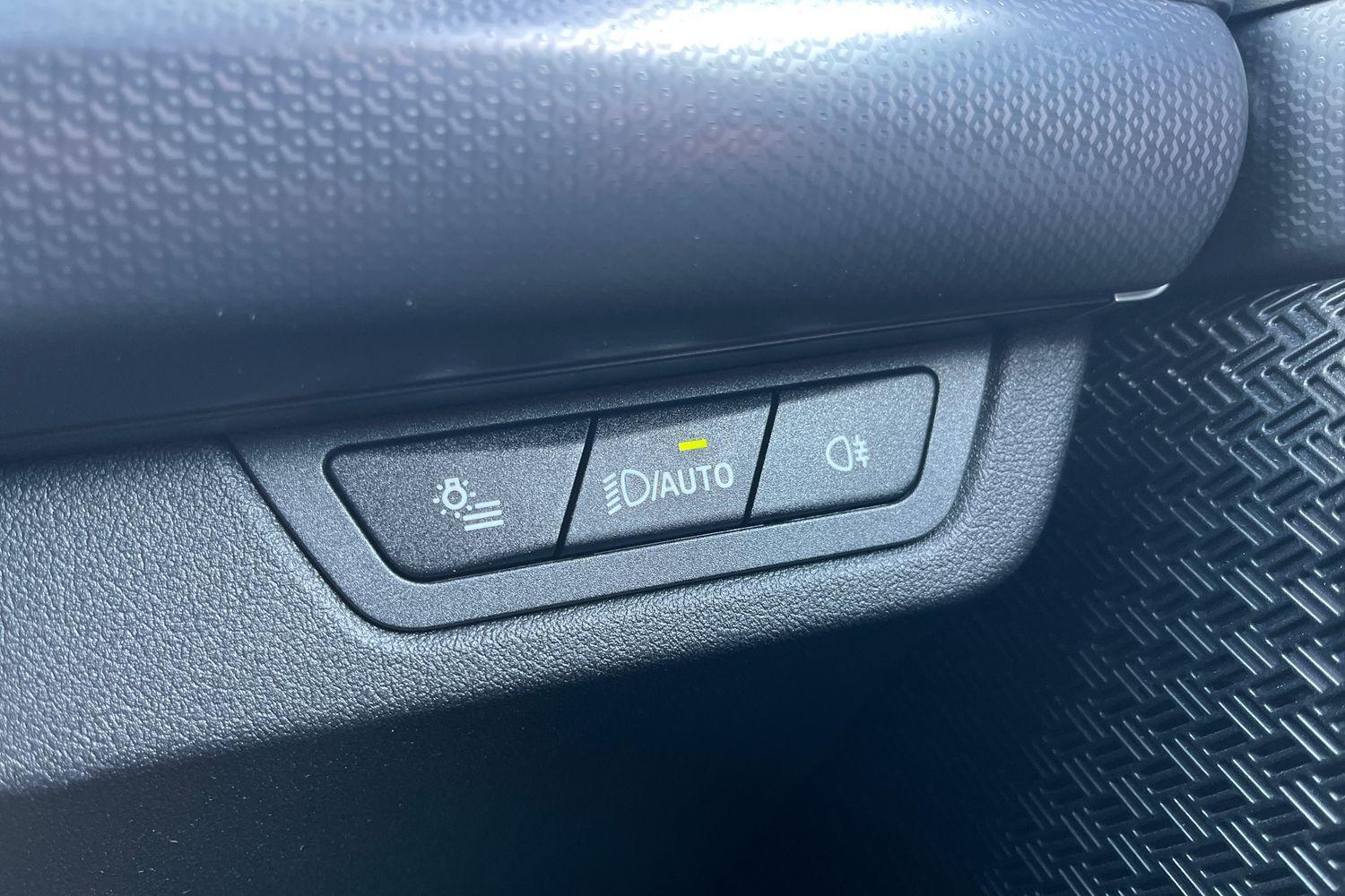 BMW 2 SERIES Photo 30
