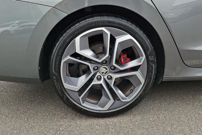 ŠKODA Octavia Photo 5