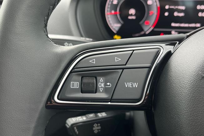 AUDI Q2 Photo 16