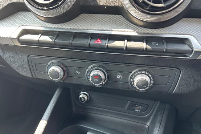 AUDI Q2 Photo 47